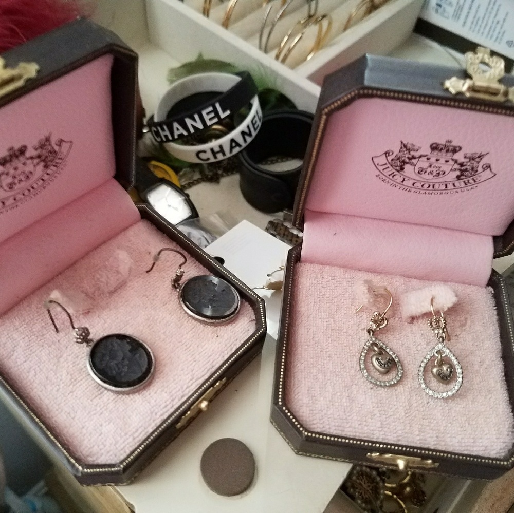 Pre Loved Juicy Couture silver dangles
